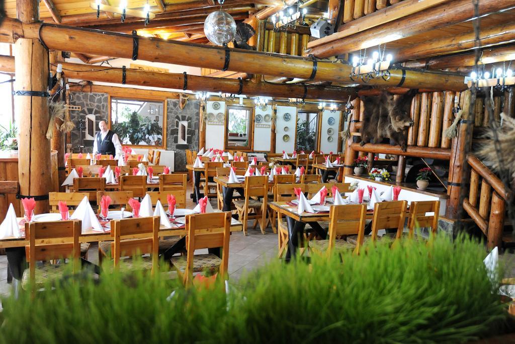 Gura Diham Hotel Busteni Luaran gambar