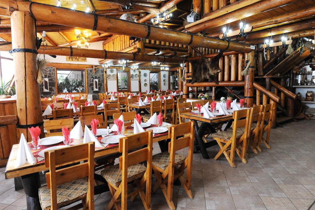 Gura Diham Hotel Busteni Luaran gambar